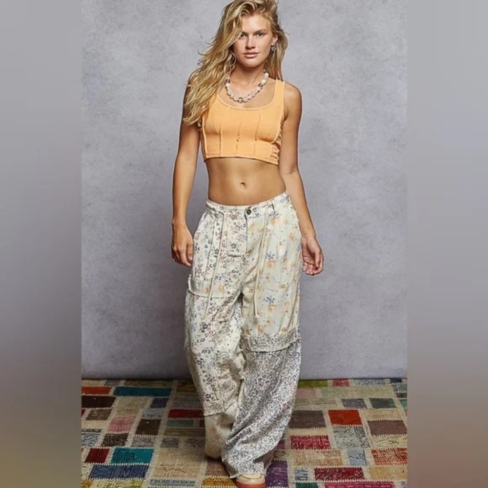 POL Floral Patchwork Wide-Leg Pants in Cream, Blue & Peach - Picture 7 of 7
